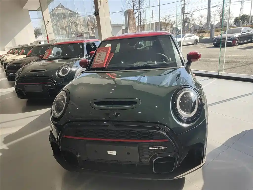 MINI JCW