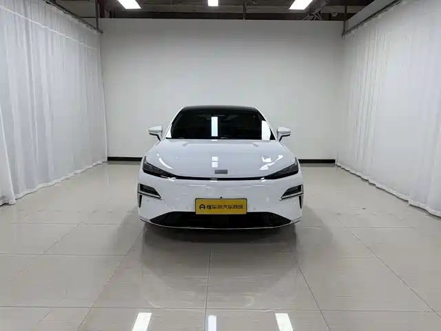 Geely Galaxy Galaxy Xingyao 8 2025 130km EM-i Premium Edition фото 2