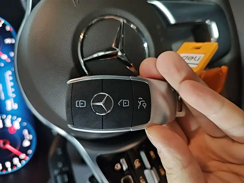 Mercedes-Benz GLC 2022 Facelift II GLC 260 L 4MATIC Luxury фото 17