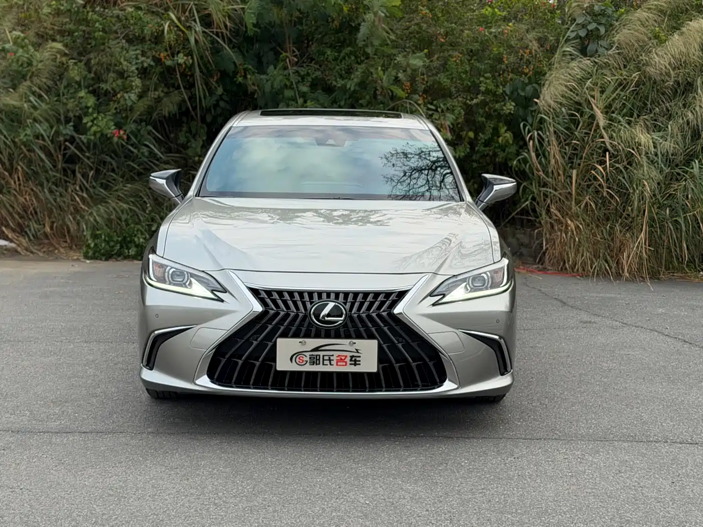 Lexus ES 2021 200 Excellence Edition фото 2