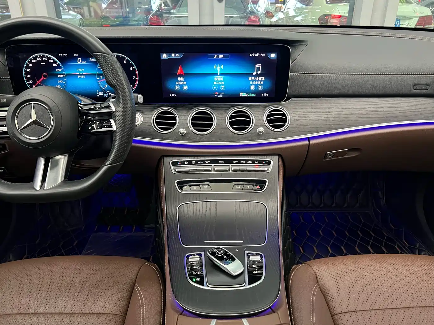 Mercedes-Benz E-Class 2023 E 300 L Sport Luxury фото 17