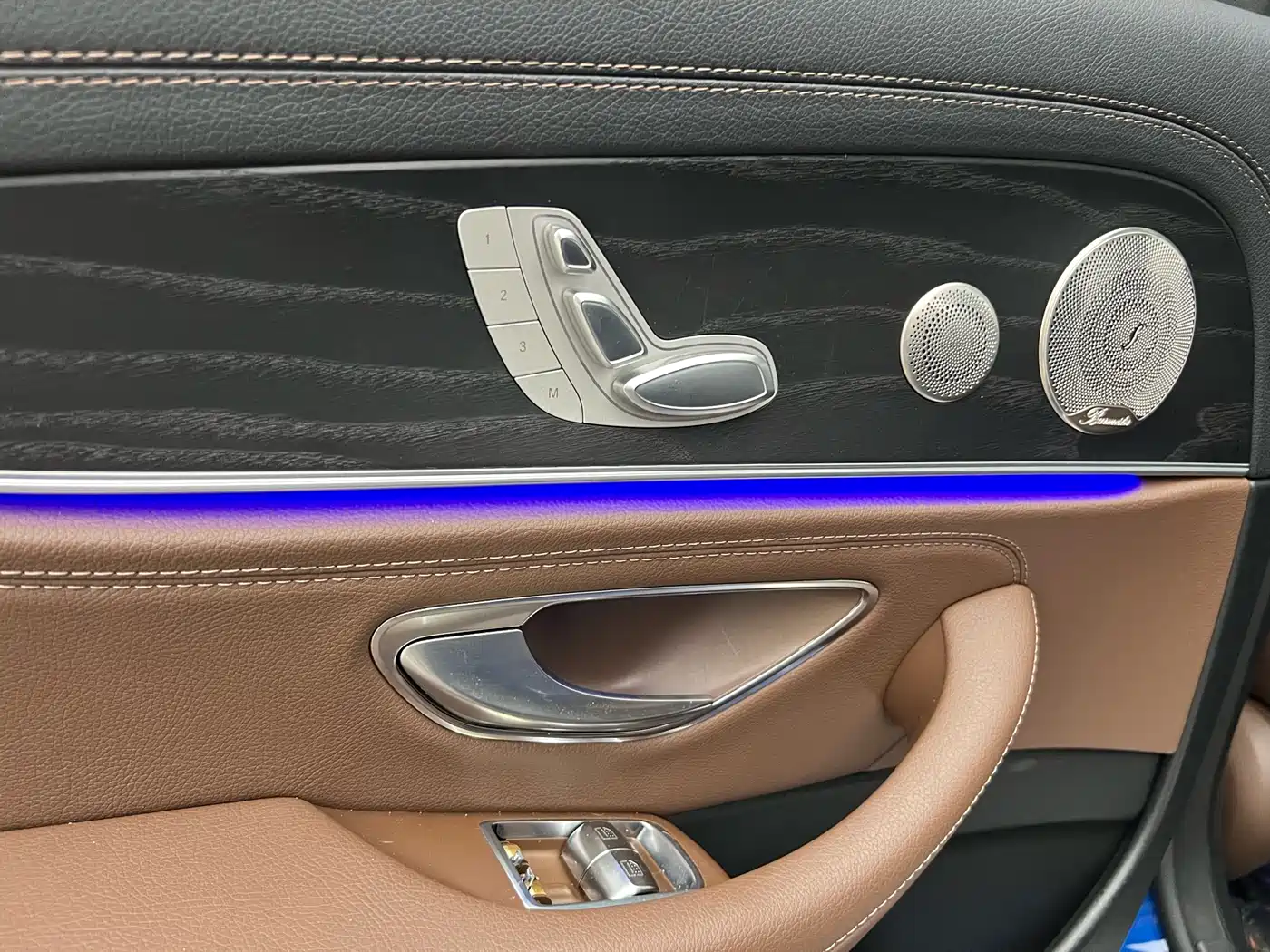 Mercedes-Benz E-Class 2023 E 300 L Sport Luxury фото 26