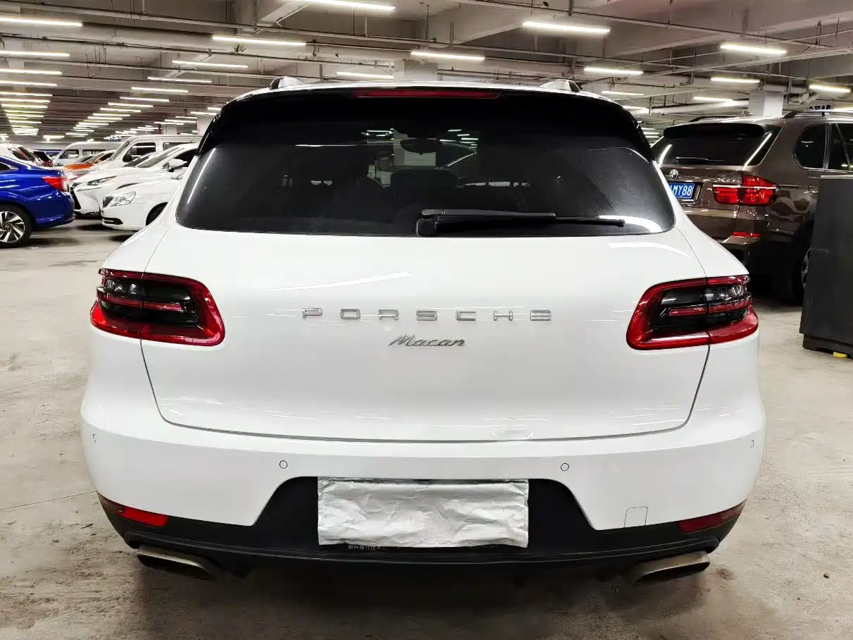 Porsche Macan 2016 Macan 2.0T фото 5