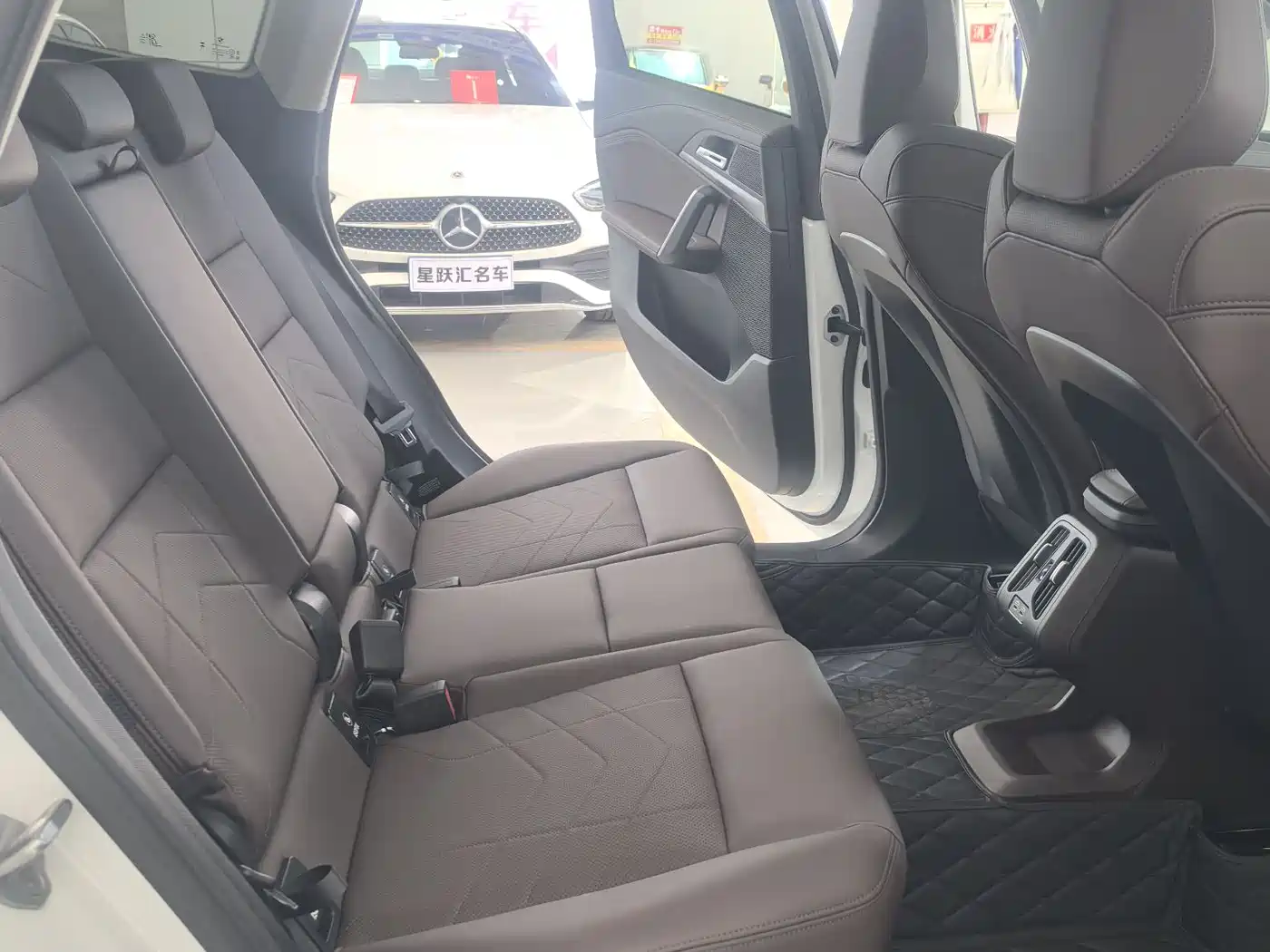 BMW X1 2025 sDrive25Li M Sport Package фото 14