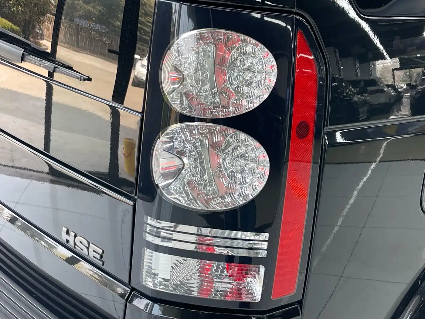 Land Rover Discovery 2016 3.0 SC Gloss Black Collector's Edition HSE фото 23