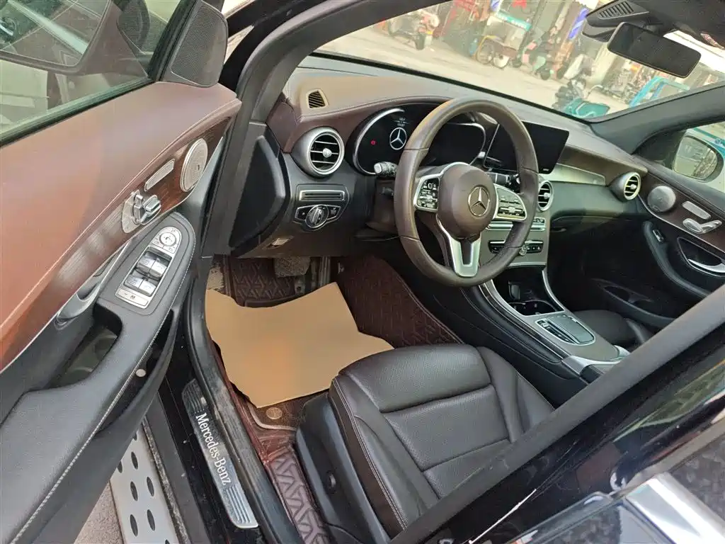 Mercedes-Benz GLC 2021 GLC 260 L 4MATIC Luxury фото 16
