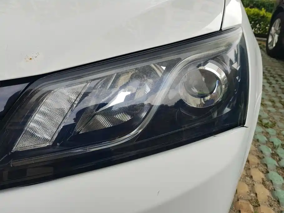 Geely Emgrand 2014 2014 Sedan 1.5L Manual Elite