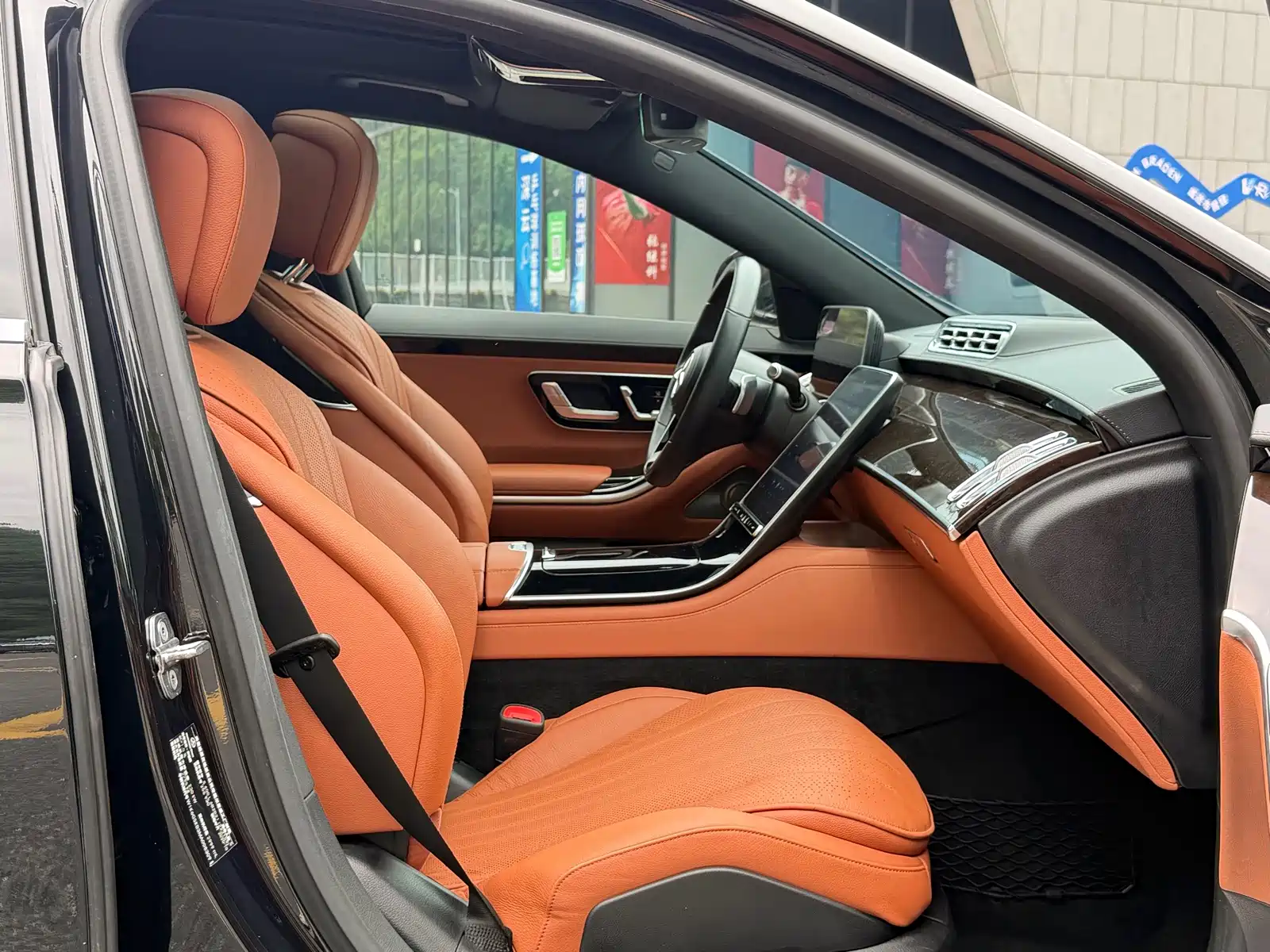 Фото 18 - Mercedes-Benz S-Class
