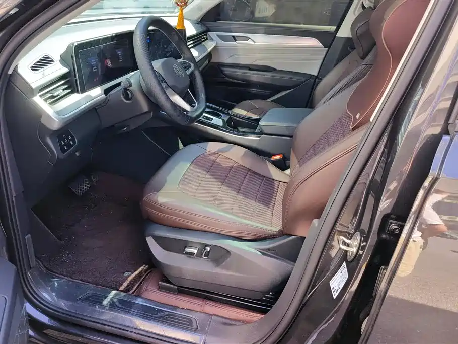 Volkswagen Talagon 2025 330TSI Luxury Cruise Public Edition фото 9