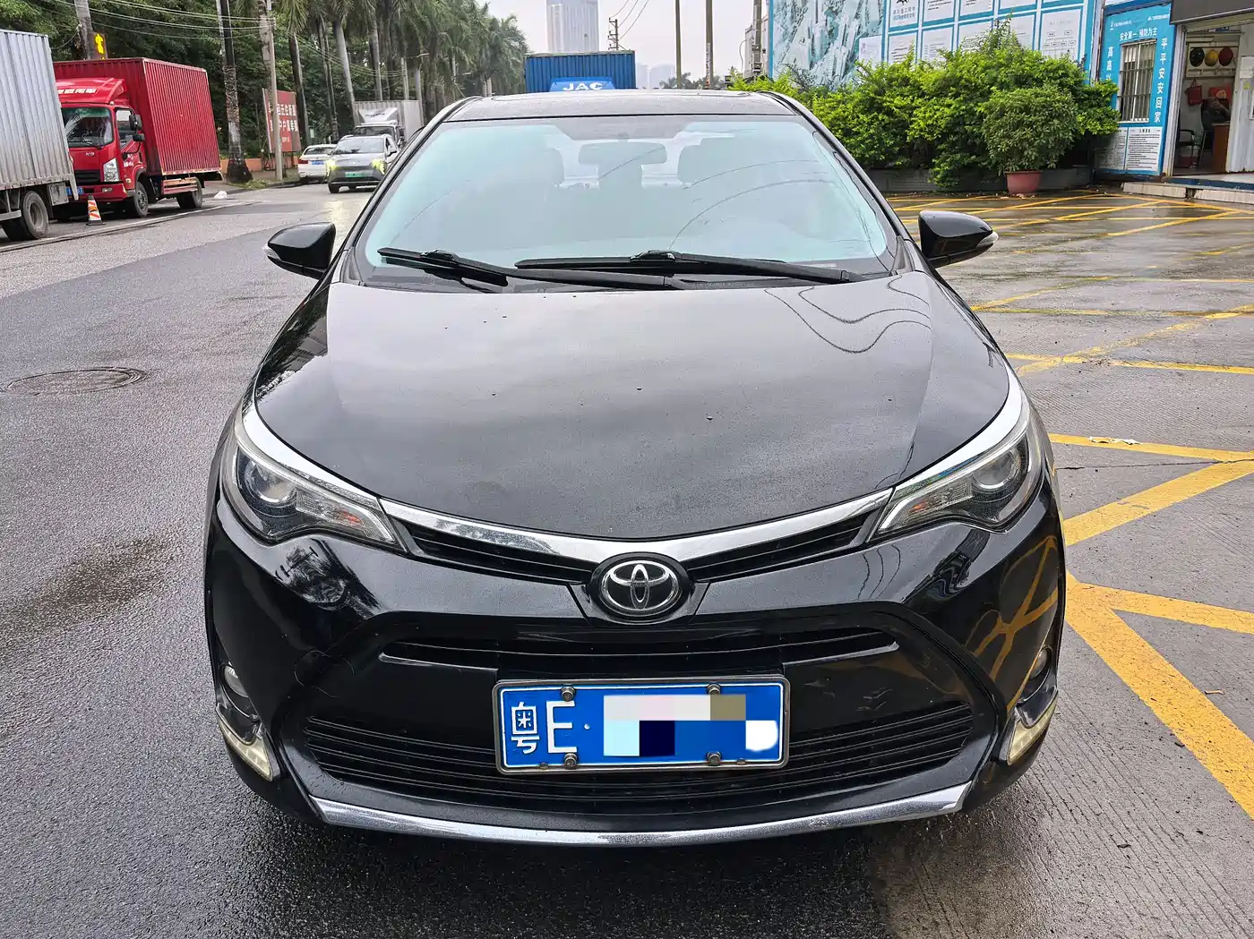 Toyota Levin 2017 Facelift 185T CVT Elite (China V) фото 2