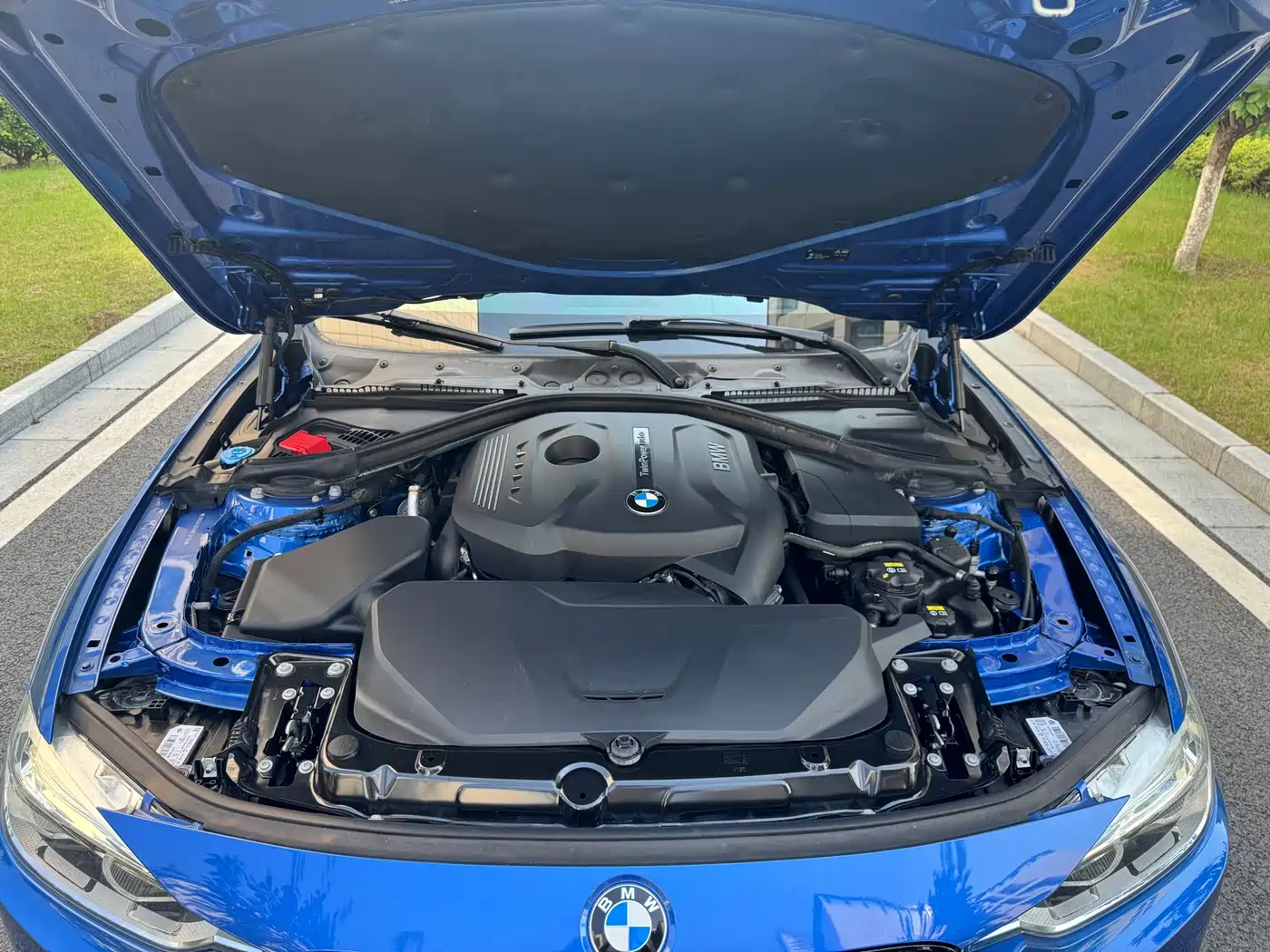 BMW 3 Series 2017 330i M Sport фото 12