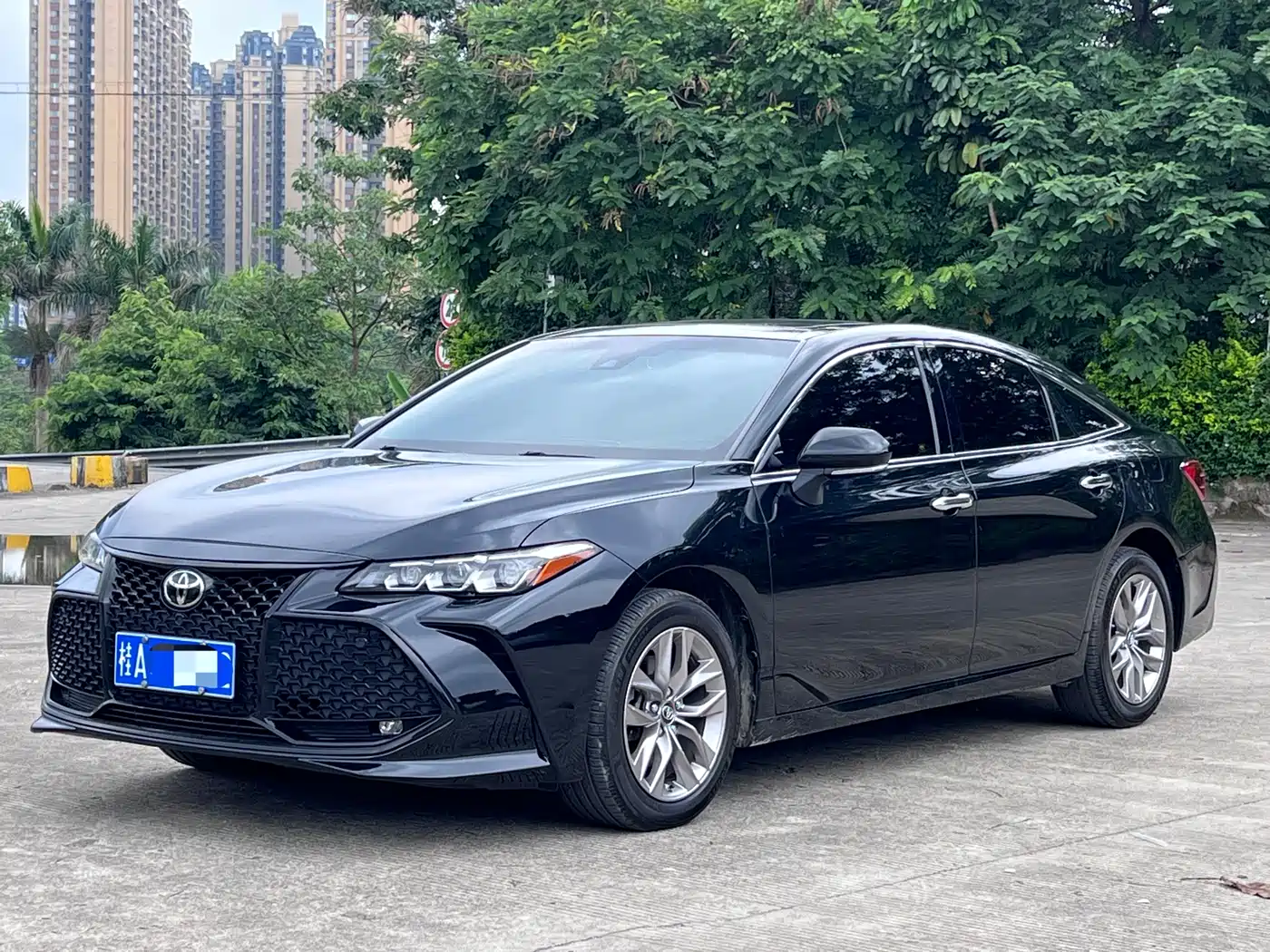Toyota Avalon 2019 2.0L Luxury Edition (China VI)