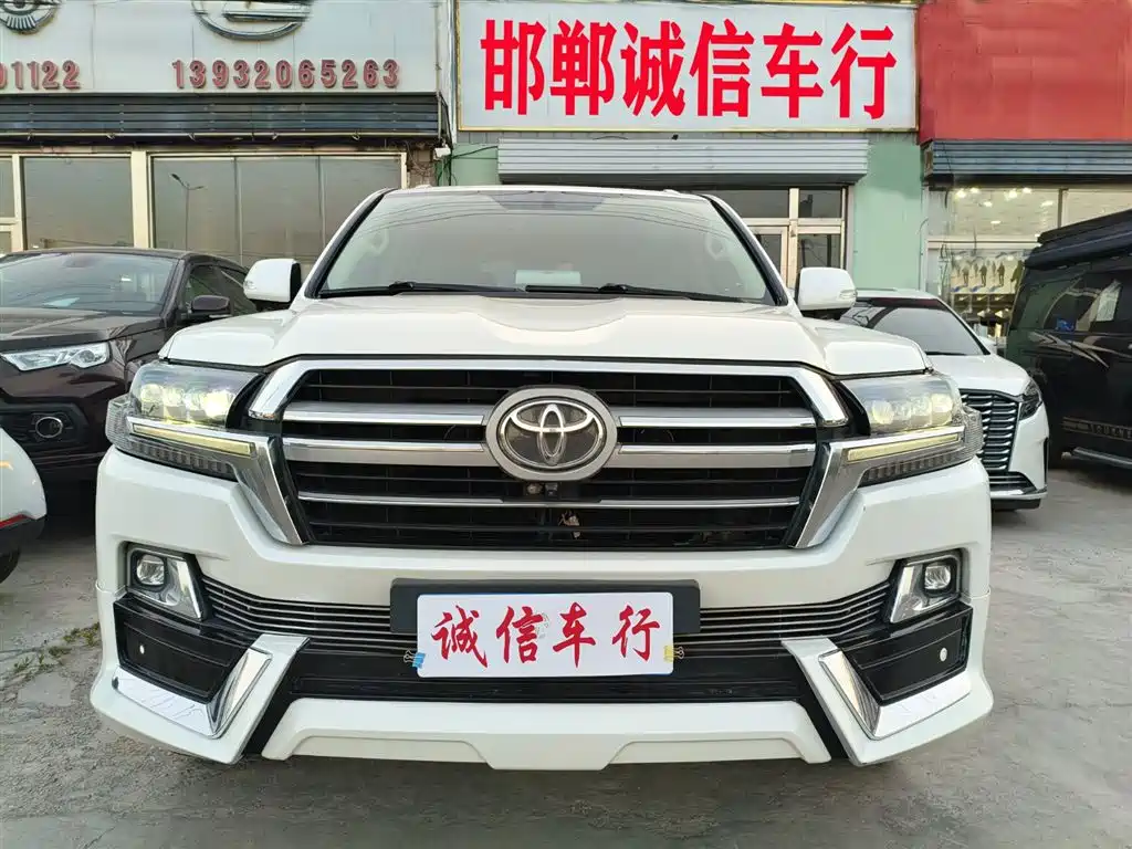 Toyota Land Cruiser (Import) фото 2