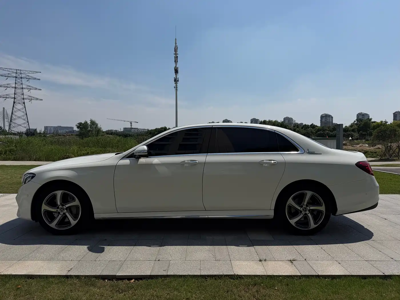 Mercedes-Benz E-Class 2019 E 300 L Sport Luxury фото 7