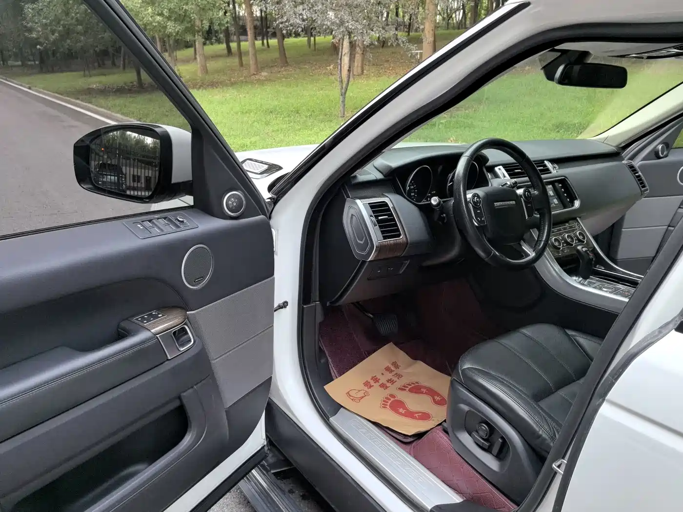 Фото 4 - Land Rover Range Rover Sport