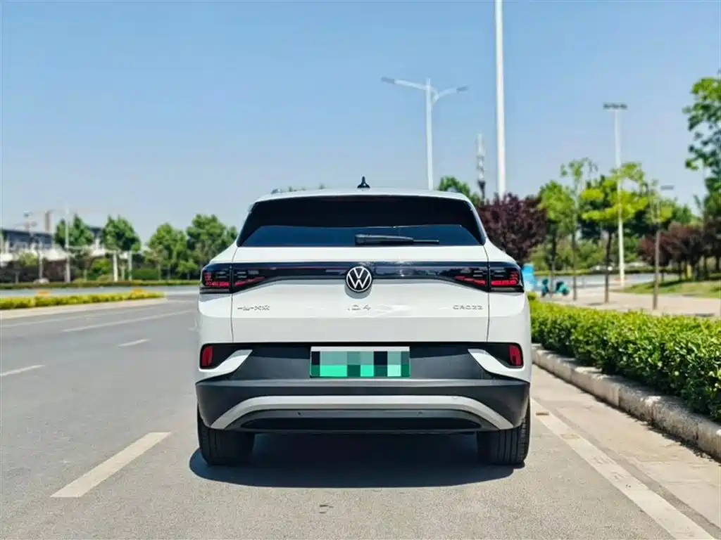 Volkswagen ID.4 CROZZ 2022 Standard Range PURE Edition фото 8