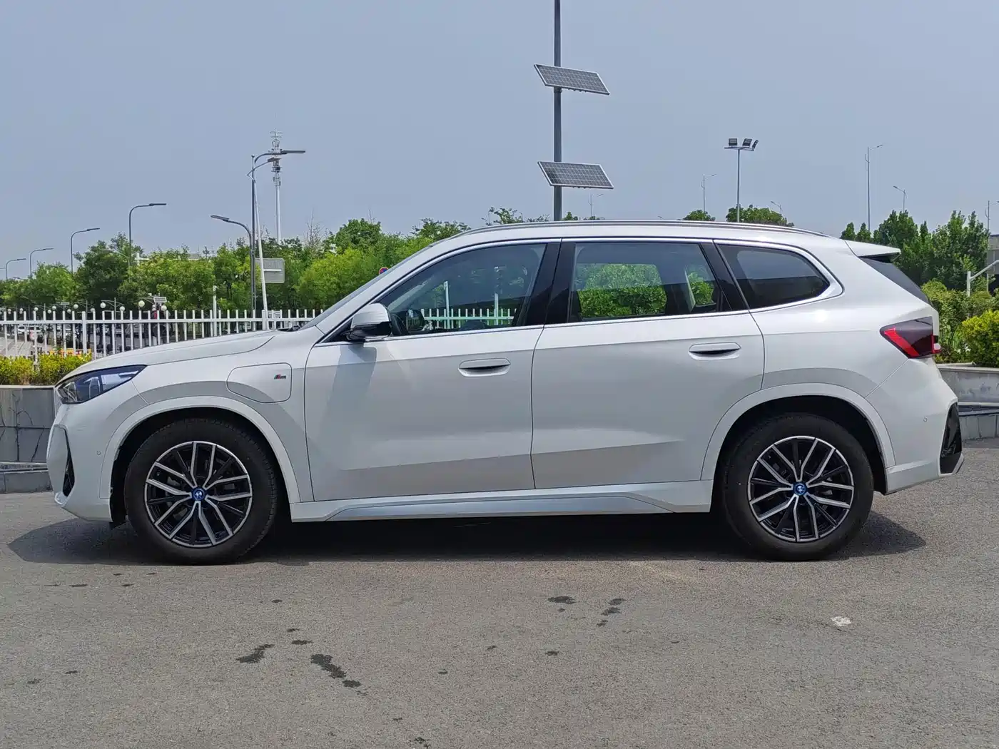 BMW iX1 2025 2025 eDrive25L M Sport Package