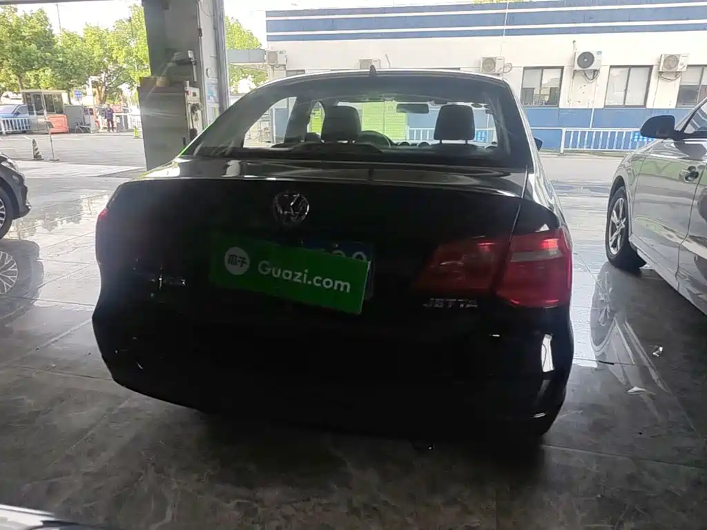 صورة 6 - Volkswagen Jetta