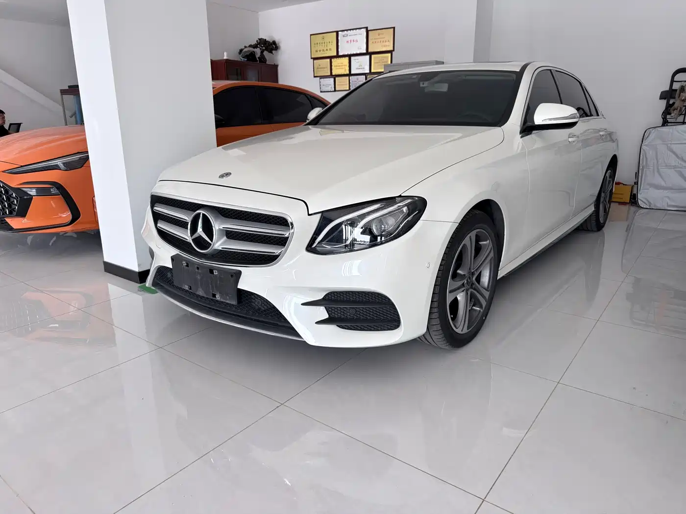 Mercedes-Benz E-Class 2018 Facelift E 200 L Sport фото 2