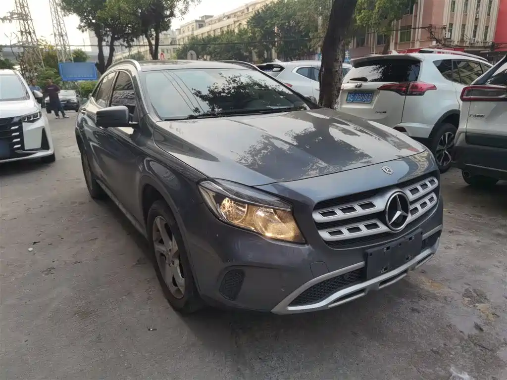 Mercedes-Benz GLA 2019 GLA 200 Dynamic фото 4