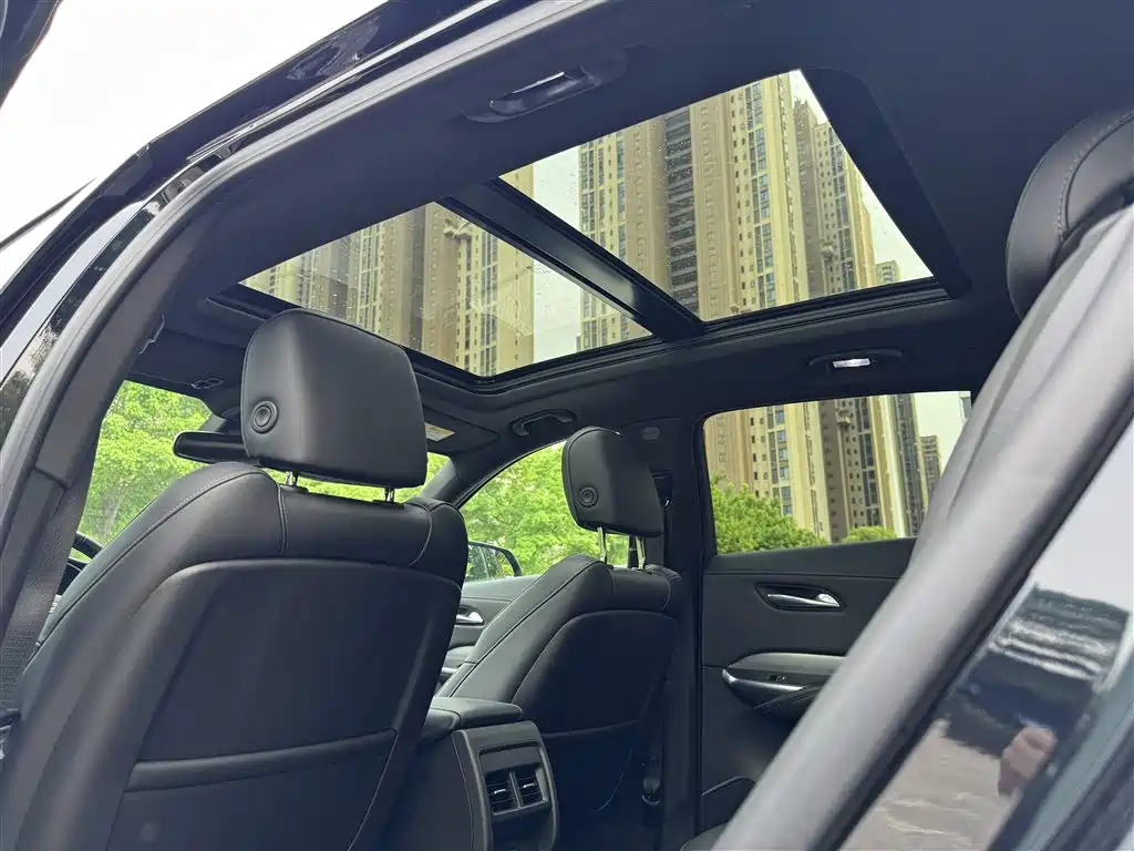 Cadillac XT4 2021 28T FWD Luxury Edition фото 27