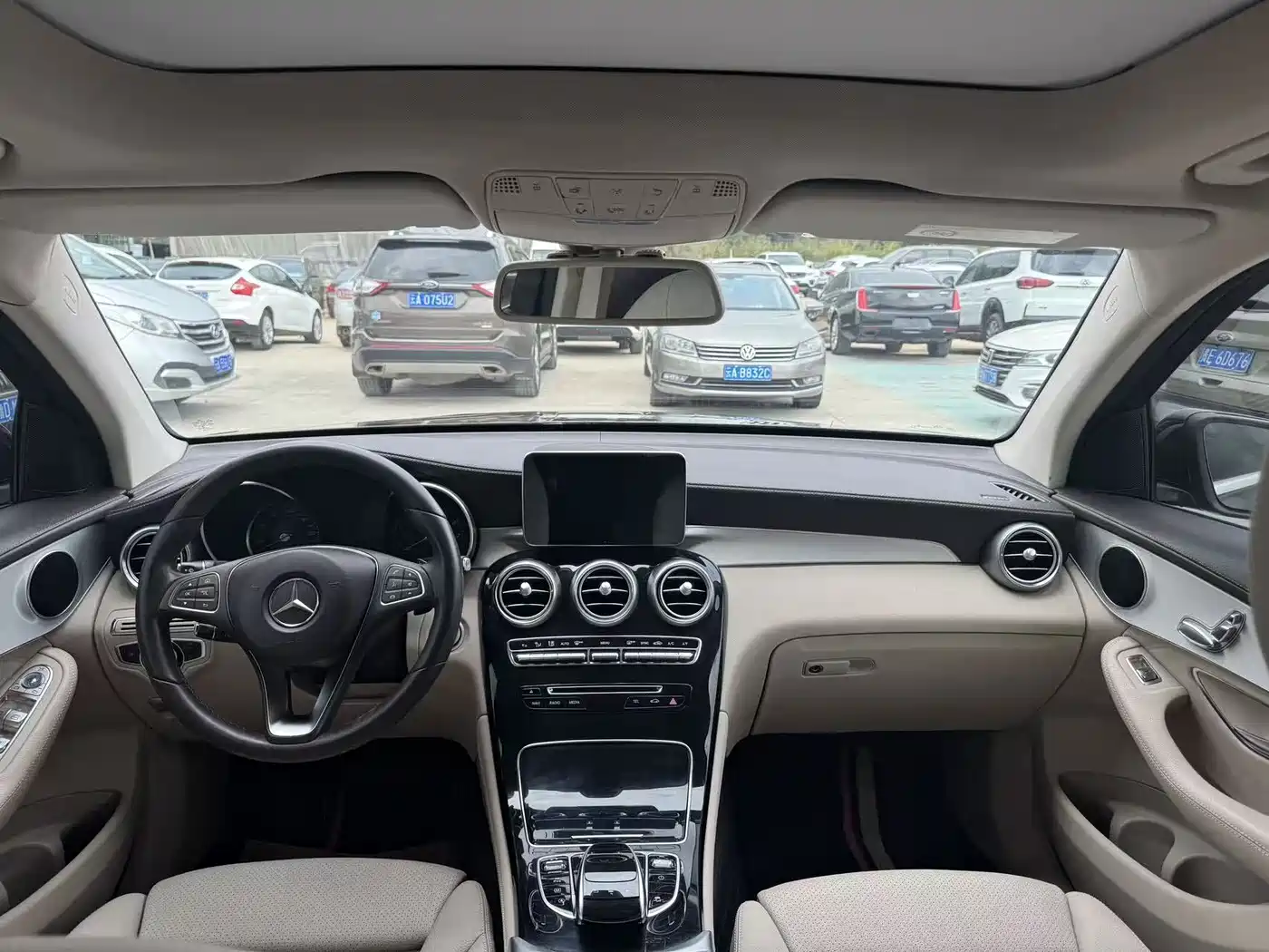 Mercedes-Benz GLC 2017 GLC 200 4MATIC фото 9