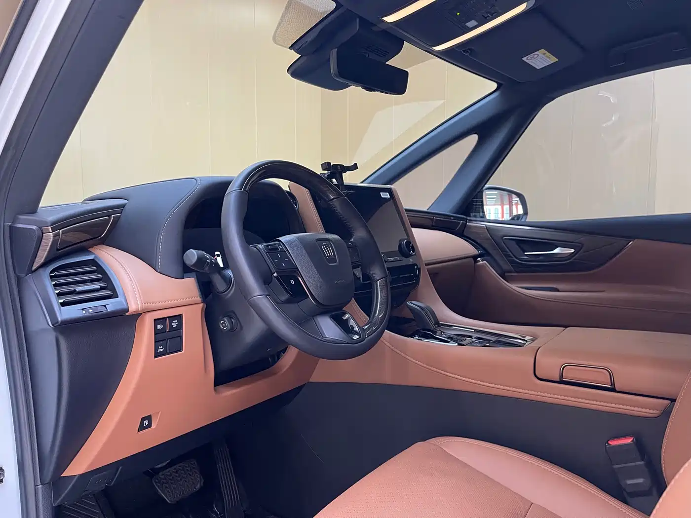 Toyota Vellfire 2024 Crown Hybrid 2.5L Premium Edition фото 10