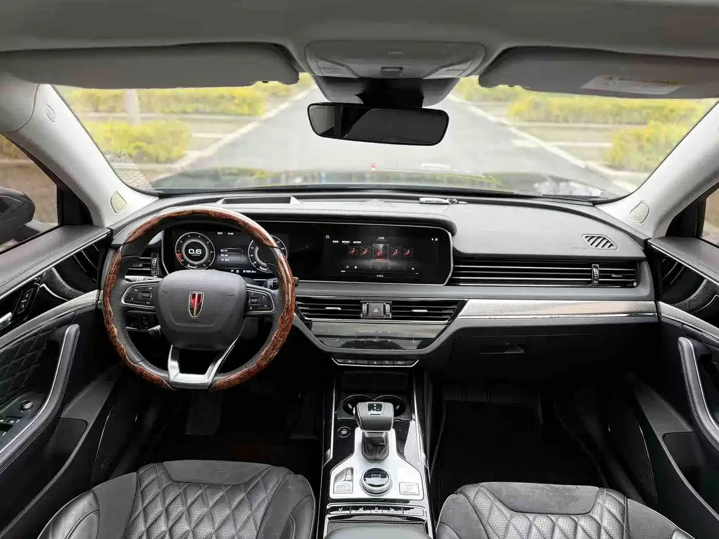 Hongqi HS5 2019 2.0T Smart Connect Enjoy Edition фото 4