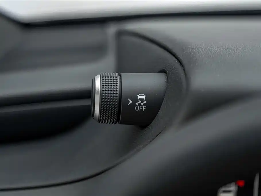 Lexus ES 2022 200 Excellence Edition фото 17