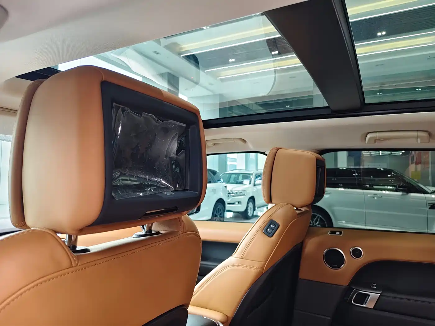 Land Rover Range Rover Sport 2019 3.0 L6 HSE DYNAMIC фото 12