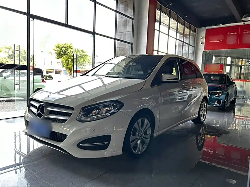 Mercedes-Benz B-Class 2017 B 200 Dynamic фото 2