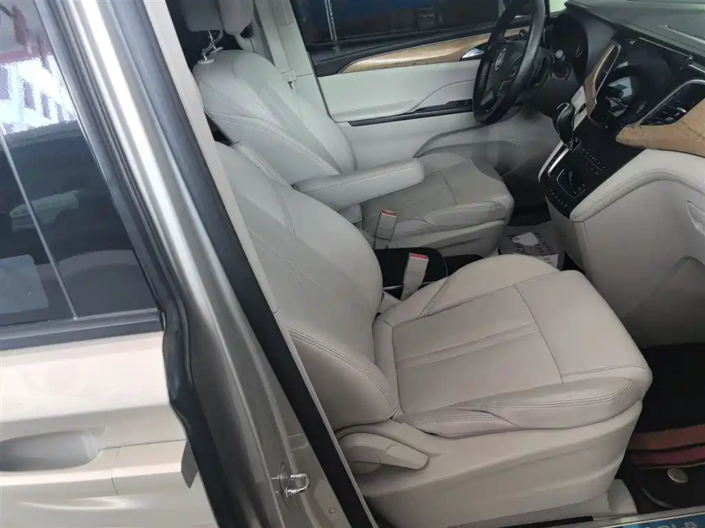 Buick GL8 2018 ES 28T Comfort Type China VI фото 20