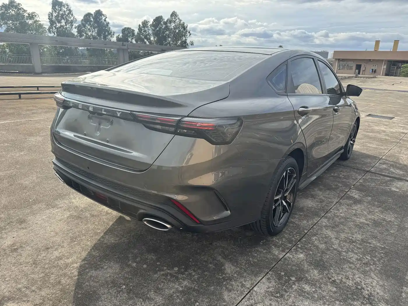 Photo 13 - Geely Binrui