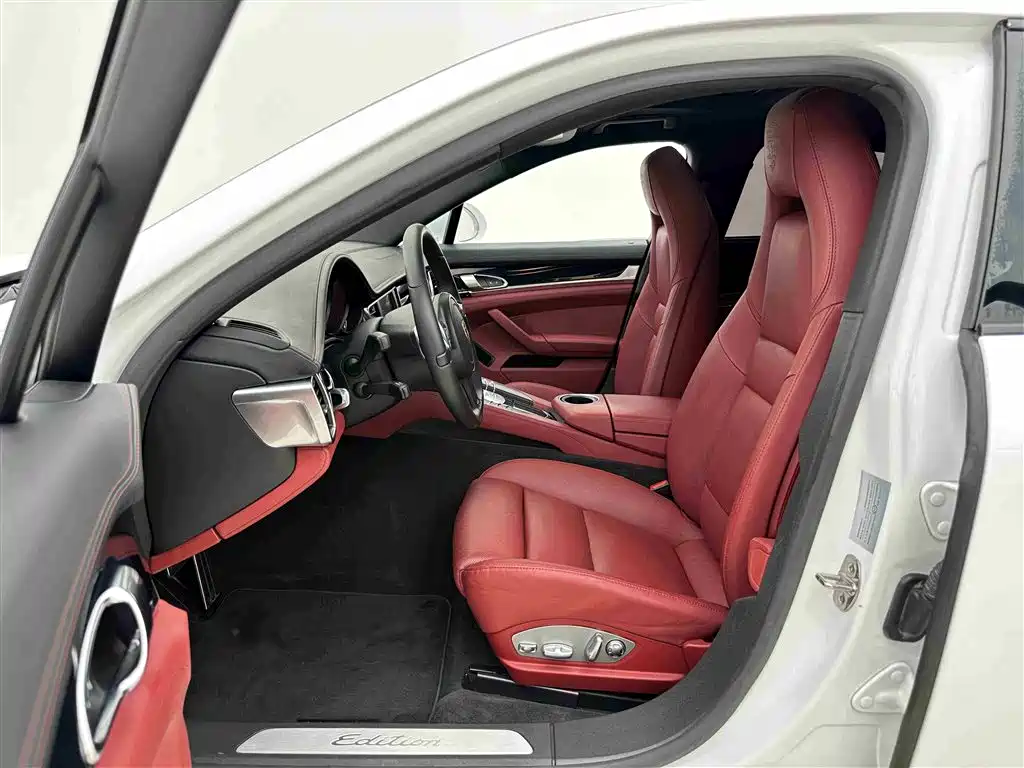 Porsche Panamera 2016 Panamera 4 Edition 3.0T фото 5