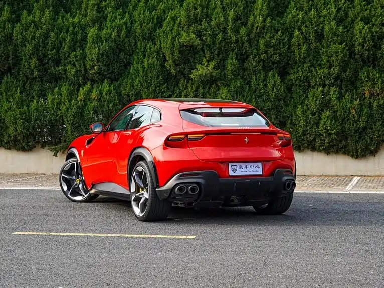 2026 Ferrari Purosangue