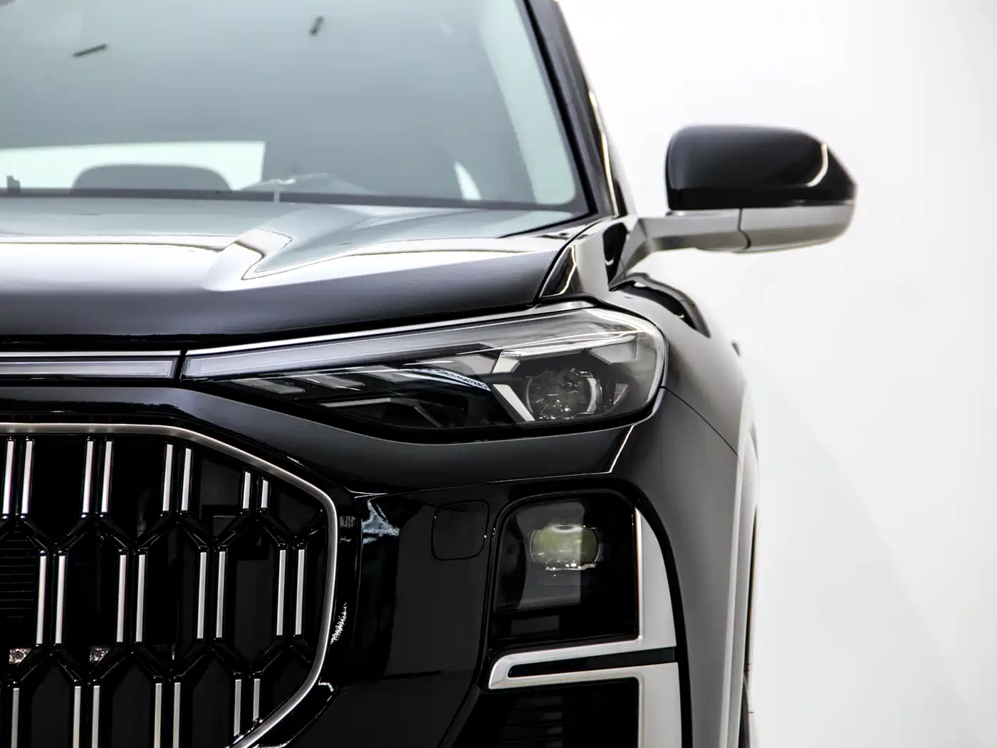 Audi Q6 2024 40 TFSI quattro Cloud View Yulin Package 7-seater фото 16