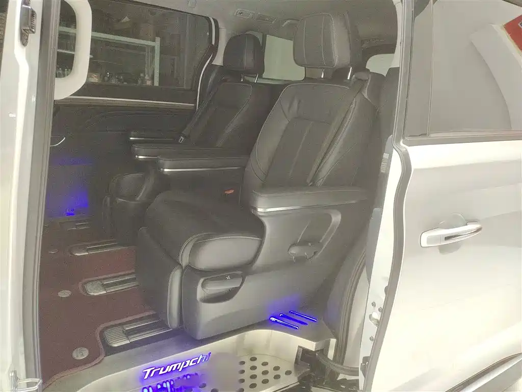 GAC Trumpchi Trumpchi M8 2021 Facelift Leading Series 390T Luxury Edition фото 20