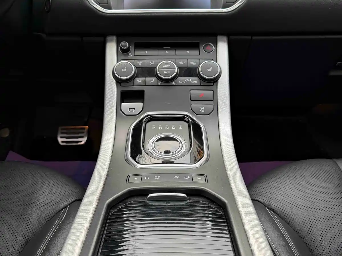 Land Rover Range Rover Evoque (Import) 2013 2.0T 5-door Dynamic Edition фото 7