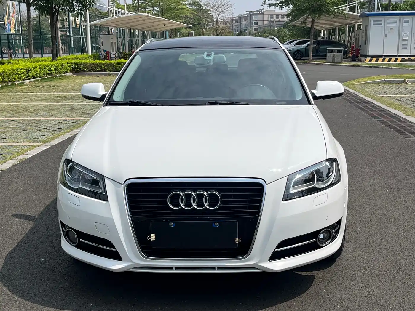 Audi A3 (Import) 2012 Sportback 1.8T Luxury фото 2