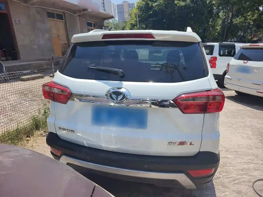 BAIC Huansu S3 2017 2016 S3L 1.5L Manual Premium