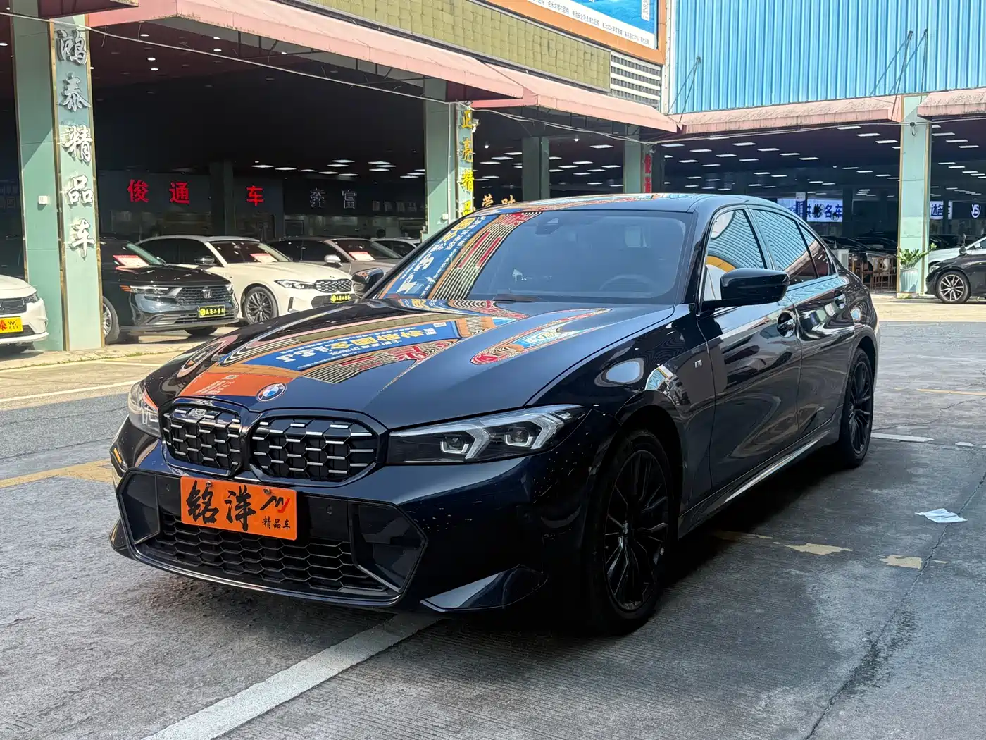 BMW 3 Series 2023 325Li M Sport Black Night Package