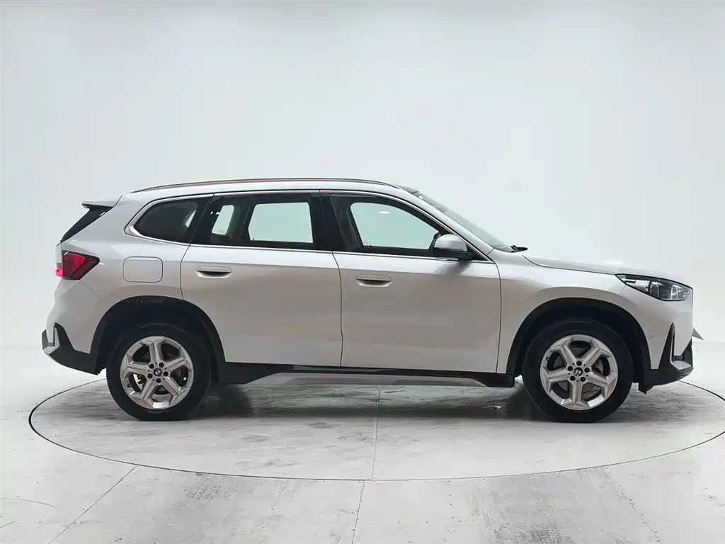 BMW X1 2023 sDrive20Li X Design Package фото 9