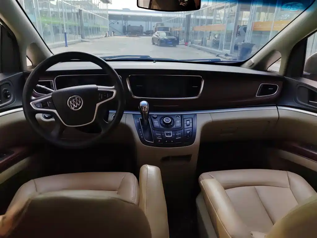 Buick GL8 2017 25S Comfort China V фото 17