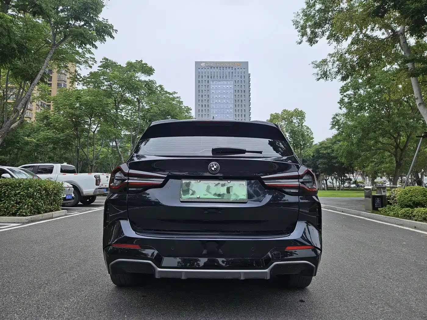 BMW iX3 2022 Innovation Leader фото 7