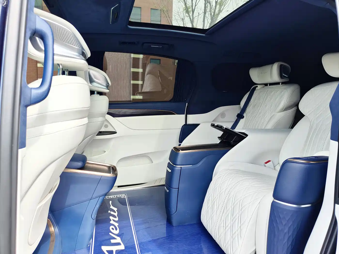 Buick GL8 2020 Avenir Four-Seat Prestige Edition фото 6