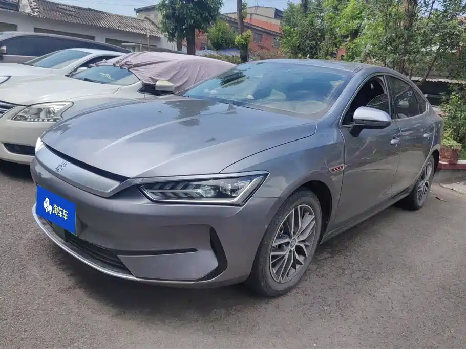 BYD Qin PLUS 2021 EV 500KM Luxury Model
