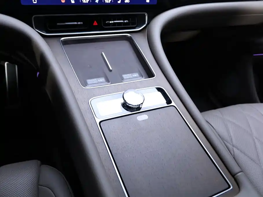 AITO Wenjie AITO M9 2024 Model Pure Electric Ultra Edition 100kWh 5-Seater фото 8