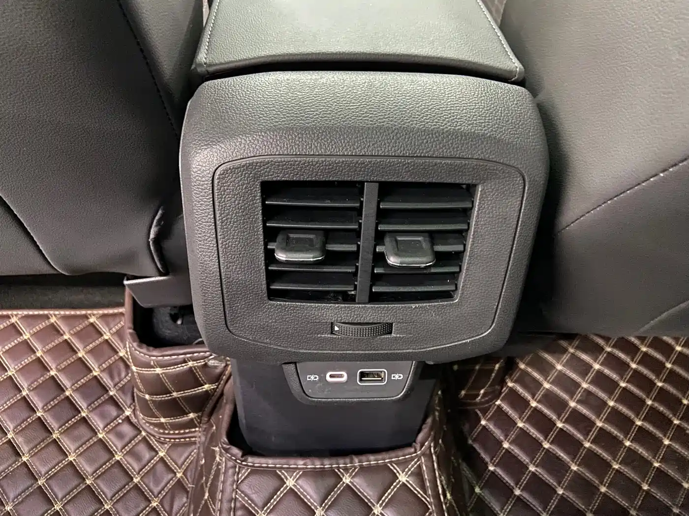 Volkswagen T-Cross 2022 280TSI DSG Comfort Edition фото 23