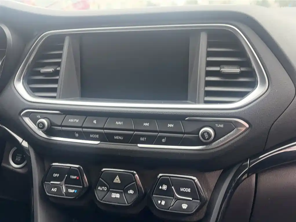GAC Trumpchi Trumpchi GS4 2017 235T Automatic 2WD Luxury Smart Connected Edition фото 11