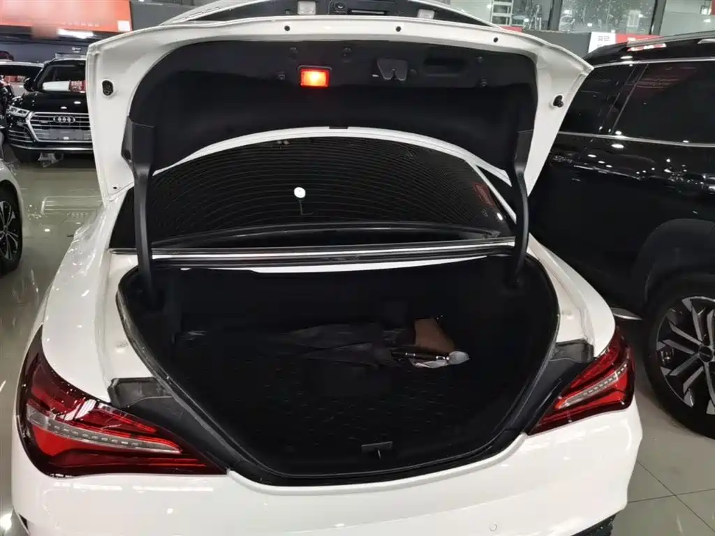 Mercedes-Benz CLA (Import) 2016 Facelift CLA 220 4MATIC фото 19